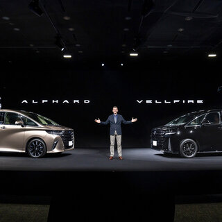 トヨタの最高級ミニバン、アルファードとヴェルファイアが8年ぶりフルモデルチェンジ──高級セダンに匹敵する快適性を実現｜TOYOTA