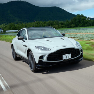 世界で最もパワフルなSUV「アストンマーティンDBX 707」に北海道で試乗｜Aston Martin