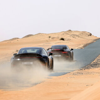 61年の歴史で初となるハイブリッド911がデビューへ｜Porsche