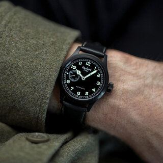 冒険のパートナーに理想的なウオッチ「ハンハルト パイオニア プリヴェンター9S」｜Hanhart