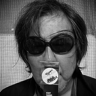 [レック インタビュー] 孤高のロックバンド FRICTIONのニットが登場 | MEDICOM TOY