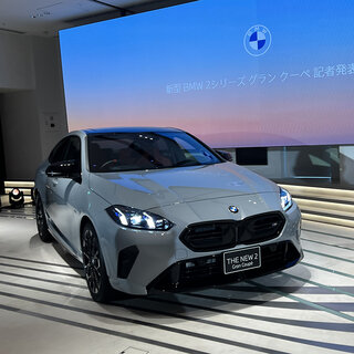 日本の道路事情にも適した4ドアクーペの第2世代が日本上陸