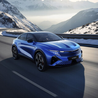 アルピーヌのBEV第2弾A390がフランスで発表