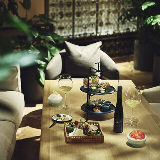 富士の雄大な自然にインスパイアされたモリゾウ氏発案の「MORIZO TEA」発売