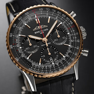 ブラックとゴールドで彩る日本限定ブライトリング「ナビタイマー」