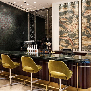 令和の銀ブラに欠かせない新名所がバーニーズ　ニューヨーク銀座本店内に誕生！