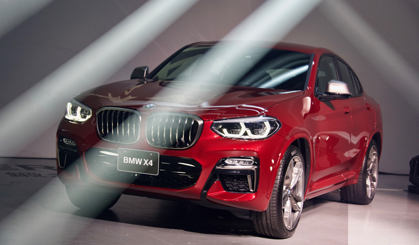 BMWが新型スポーツア クティビティ クーペ「X4」を発表|BMW