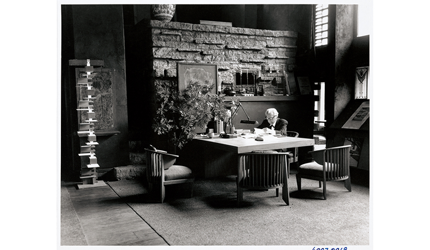 照明「TALIESIN®2 特別限定モデル」の発売に合わせてエキシビション開催 ｜YAMAGIWA