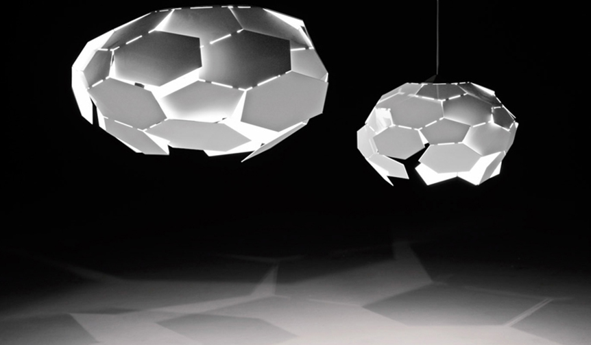 イナズマを放つ雷塊。ダッチデザインの鬼才による照明｜Richard Hutten