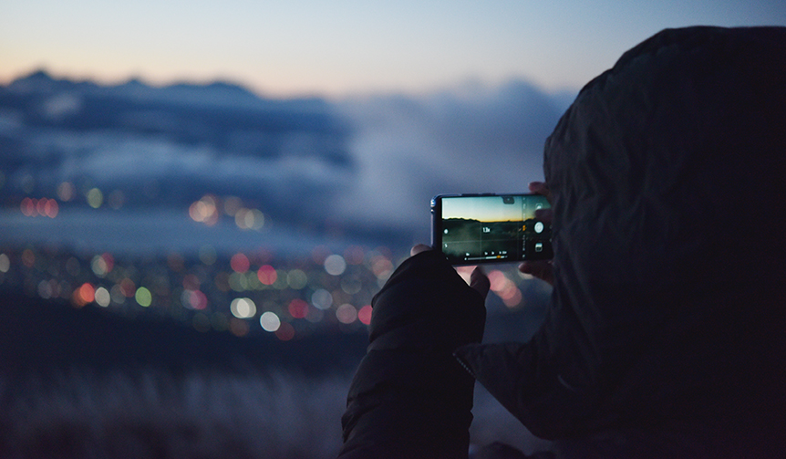 未来を先駆けるスマートフォン|HUAWEI Mate 20 Pro