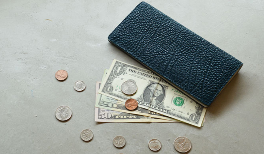 宝石のように輝く美しいレザーでつくられた大人の長財布|TAVARAT