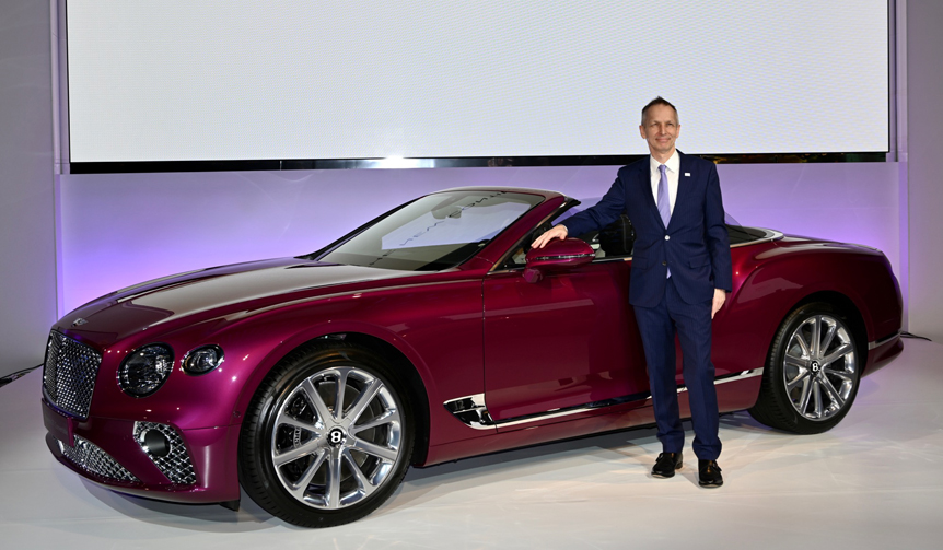 新型コンチネンタルGTコンバーチブルやベンテイガ限定車を披露|Bentley