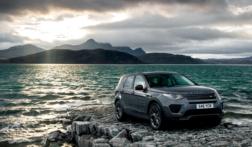 ドライバー支援充実のディスカバリー スポーツ特別仕様|Land Rover