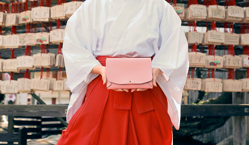 異色のコラボによる太宰府天満宮の御朱印帳用ケース｜MoonStar × HIGHTIDE