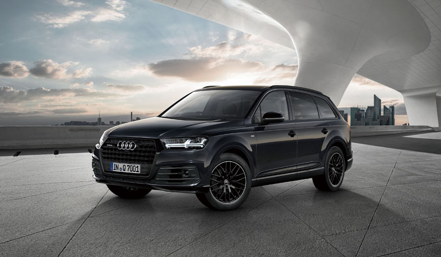アウディQ7とQ2に、ブラックスタイリング限定モデル|Audi