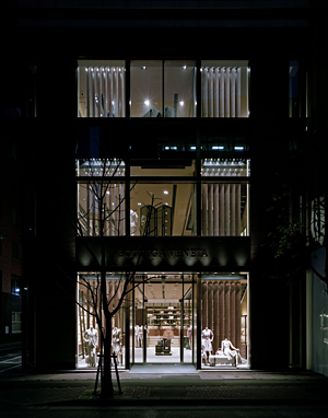 「ボッテガ・ヴェネタ銀座」オープン