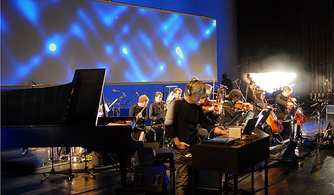 坂本龍一｜alva noto＋ryuichi sakamotoコラボレーション作品『utp_』発売