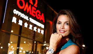 OMEGAパビリオンにスーパーモデル、シンディ・クロフォード登場！