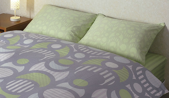 「ISETAN LIVING×HIROCOLEDGE」 BED│気持ちに響く、円と直線の大胆な図柄