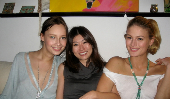 Munemi talks with Michelle Buswell and Tiiu Kuik.(前編)