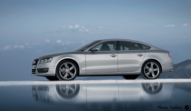 Audi A5 Sportsback|クーペの優雅さとセダンの快適性、そしてアバントの実用性