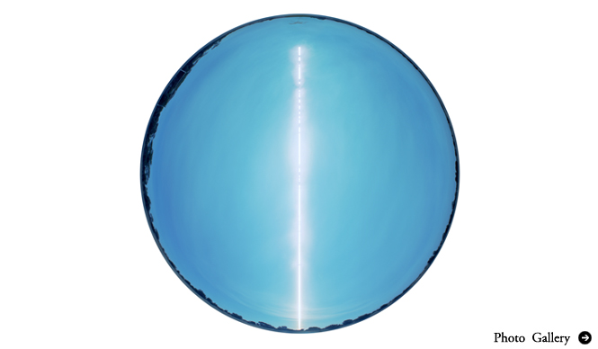 ART｜2部構成で展示、伊島 薫写真展開催中