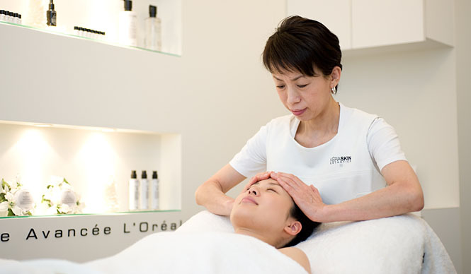 uka｜uka×オウプナーズ特別企画｜「気持ちも肌も“上げる”ゴッドハンド」 uka ケラフェイシャリスト 村山美幸さん