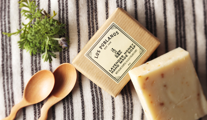 Los Poblanos|ロスポブラノス|ハチミツ入りラベンダー洗顔石けん|オーガニックラベンダー