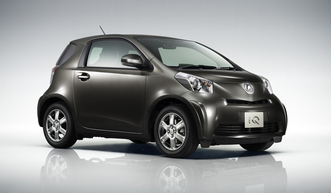 TOYOTA iQ｜iQが一部改良、特別仕様車もバージョンアップ