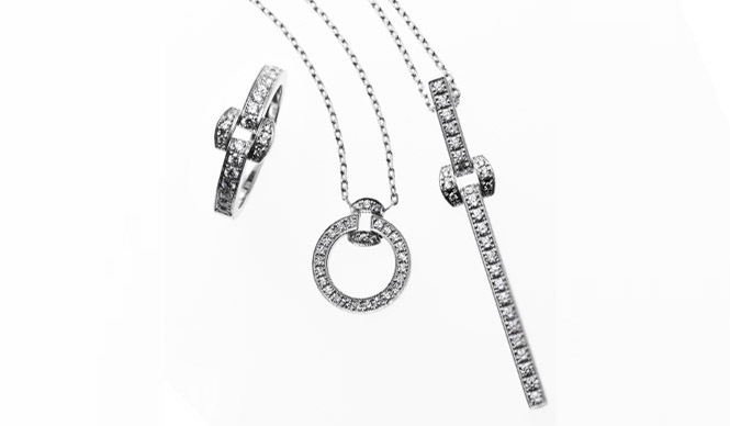 PIAGET|ミス・プロトコールから ミニサイズのジュエリー誕生