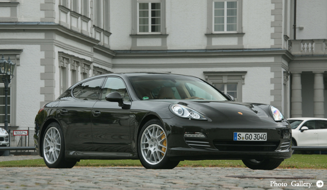 PORSCHE PANAMERA｜ポルシェ パナメーラ V型6気筒を授かった新型パナメーラ