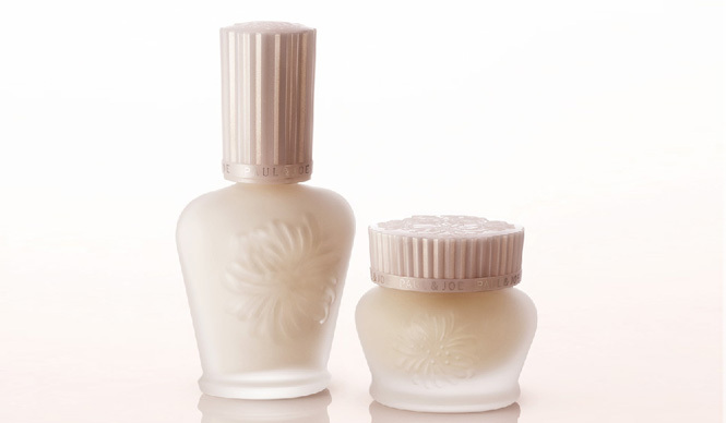 PAUL & JOE BEAUTE│ポール&ジョー|“飾りのいらない肌”をつくる新ベースメイク