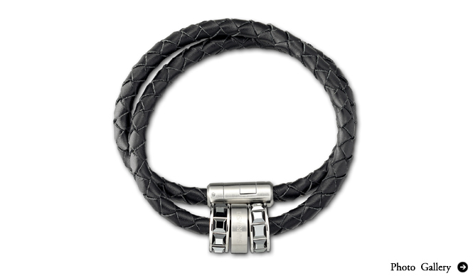 スワロフスキー｜ブラック・クリスタルのメンズジュエリー登場