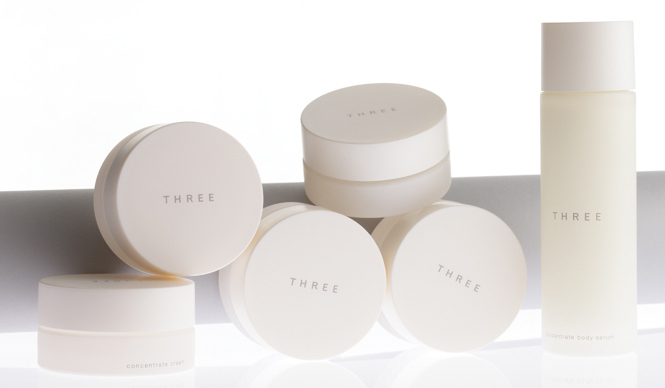 THREE|コンセントレートライン誕生