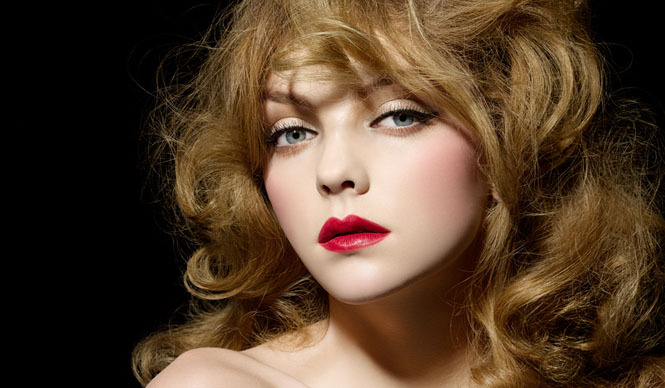 NARS|ピュアマットリップスティック発売ショートフィルム公開