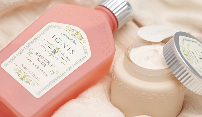 IGNIS｜2010年冬のテーマは“うるおいが灯る肌”