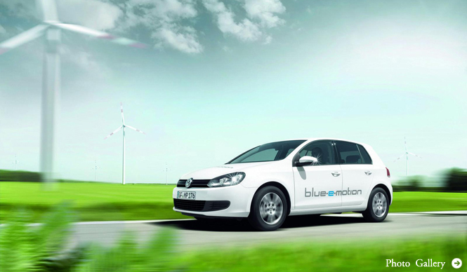 Volkswagen GOLF blue e-motion｜フォルクスワーゲン ゴルフ ブルー e モーション LAモーターショーにて公開