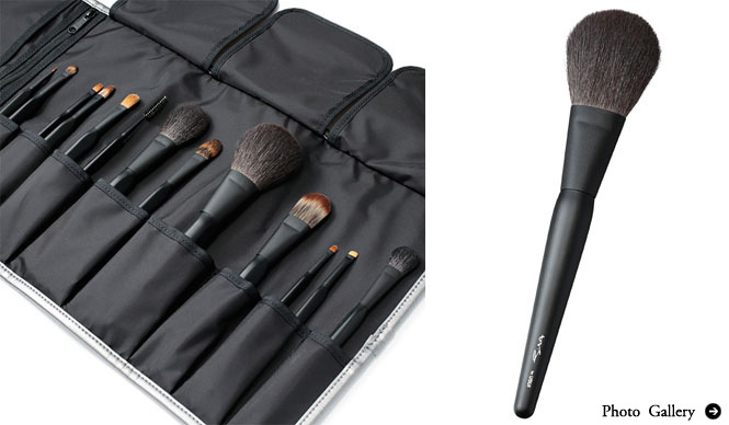 b-r-s｜美しい表情を引き出すメイクアップブラシ｢b-r-s｣