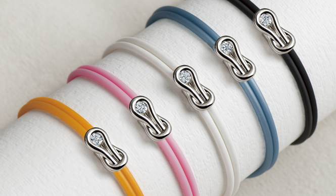 Forevermark｜被災地への支援を！ 「永遠のきずな」をイメージしたコードブレスレット