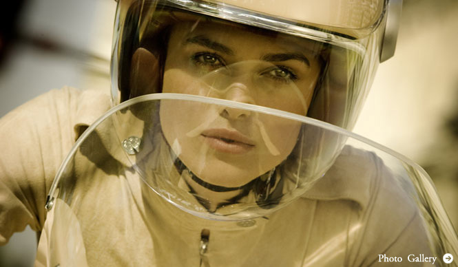 CHANEL｜キーラ ナイトレイ×「ココ マドモアゼル」の魅力