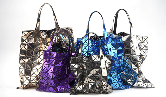 BAO BAO ISSEY MIYAKE｜ブランド1周年スペシャルアイテム「BILBAO PRISM PLATINUM」