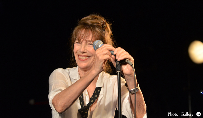 ジェーン・バーキンが日本人による“ジェーン・バンド”と競演