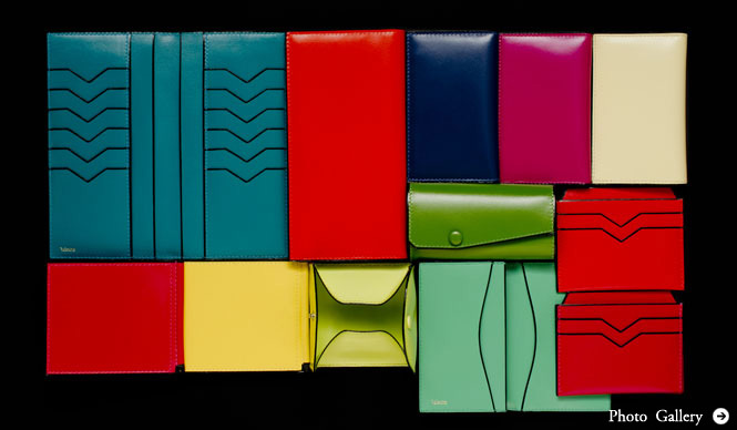 Valextra|革小物オールスターがクリスマス限定で発売