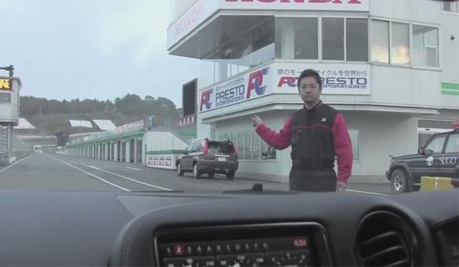 NISSAN|GT-R 2012年モデル 渡辺敏史氏によるインカーリポートムービー