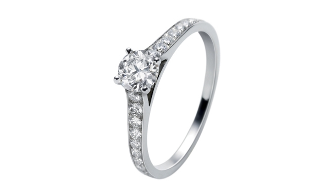 Van Cleef & Arpels｜エンゲージリングのオーダーメイド、「ユア ポエティック セッティング」をスタート