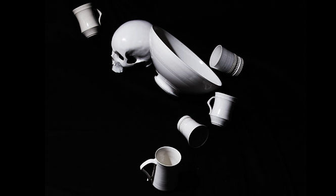 さる山|「alternative white」濱中史朗展 開催