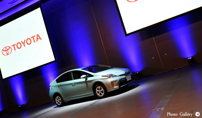 あたらしいプリウス「プリウス PHV」は、脅威の61.0km/ℓを記録!|TOYOTA