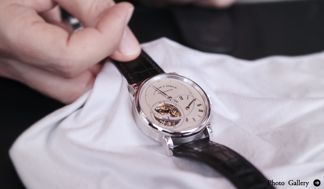 A. Lange ＆ Söhne｜その“シンボル”と呼ばれる腕時計