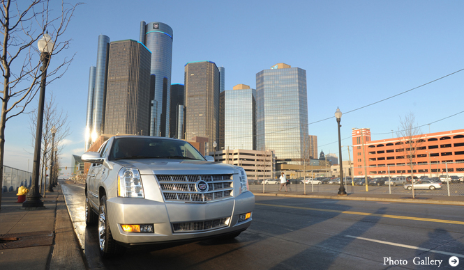 最上級アメリカンSUVにデトロイトで試乗！｜Cadillac