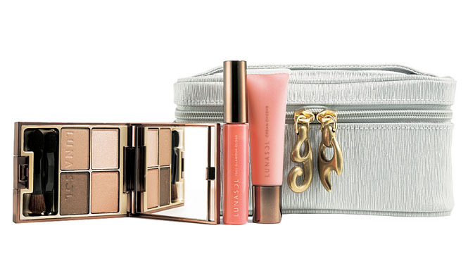 LUNASOL｜この春のファッションにぴったり！限定メイクアップキット